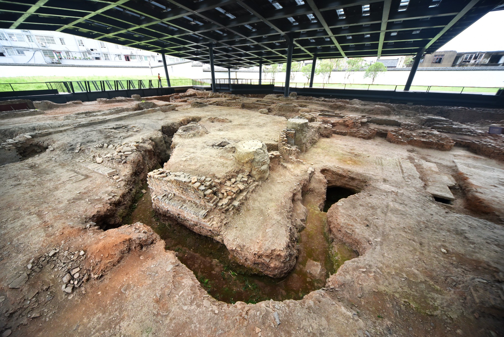 景德镇近代瓷器发展,千年瓷都景德镇有哪些瓷器