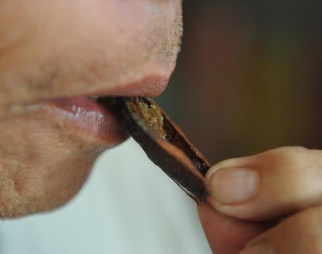 嚼槟榔是好事还是坏事,长时间吃槟榔有什么问题