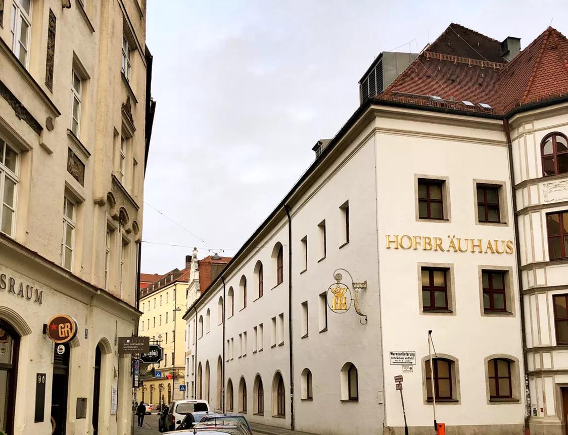 德国一定要去的是，慕尼黑HB皇家酒馆，希特勒的酒馆*变政**所在地