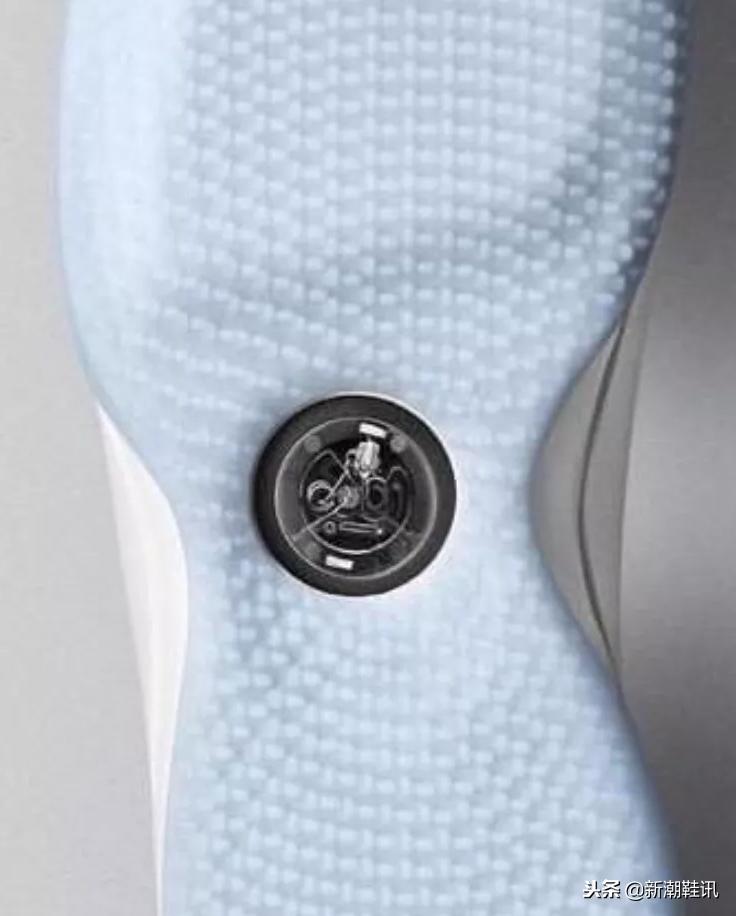 aj33pe郭艾伦莆田有几个版本,aj33郭艾伦的鞋码偏大还是偏小