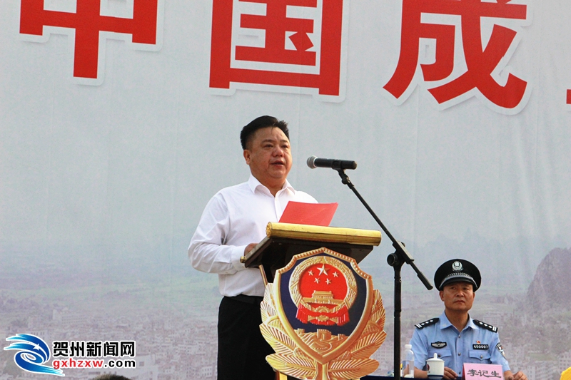 披坚执锐龙虎跃金秋点兵正当时