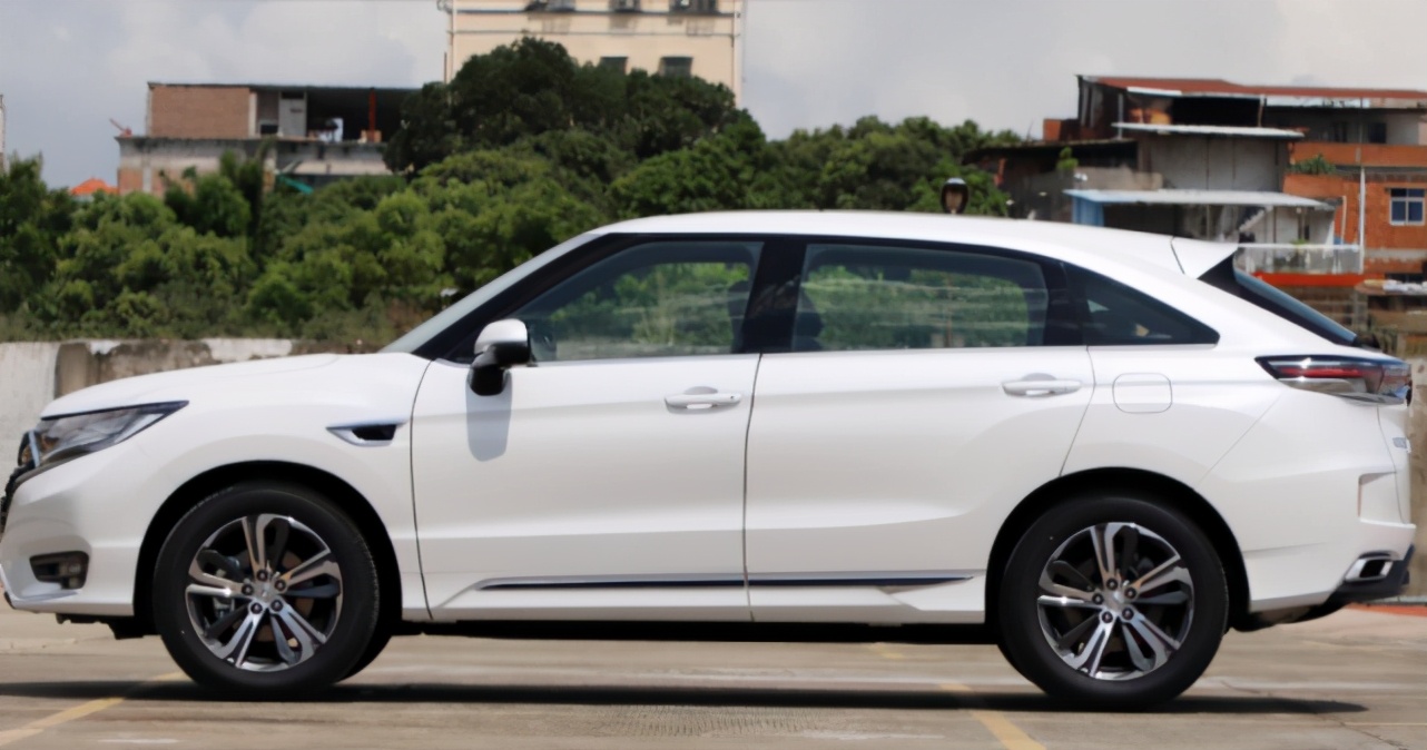 本田urv四驱顶配有哪些优势功能,本田urv2.0t四驱顶配限量版价格