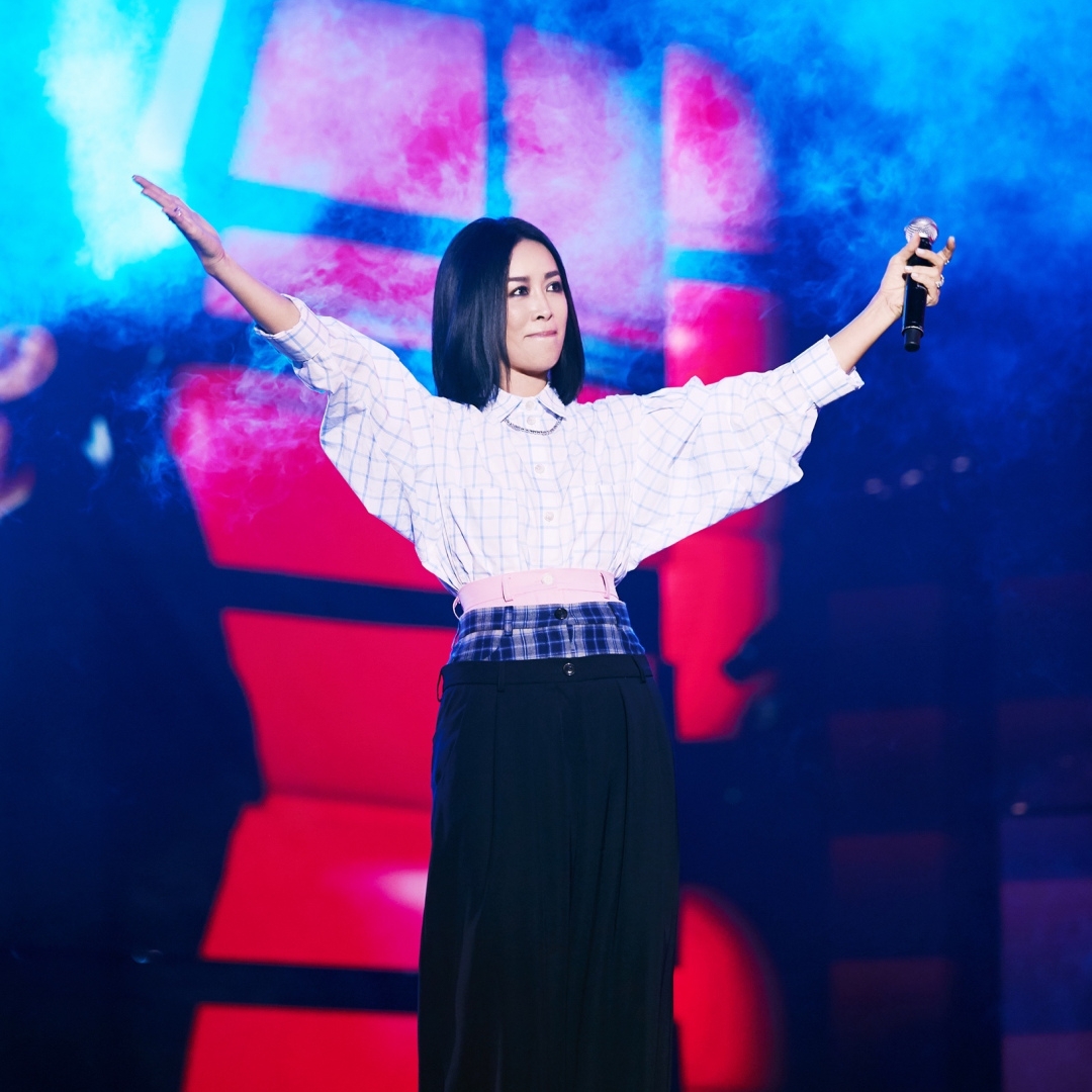 那英跟高峰原来是什么关系,那英与高峰现在怎么样了