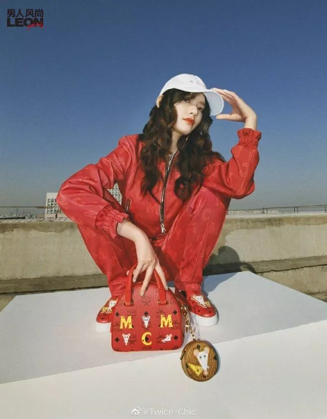 跟着欧阳娜娜拍校服写真,虞书欣欧阳娜娜赵露思鞠婧祎白鹿