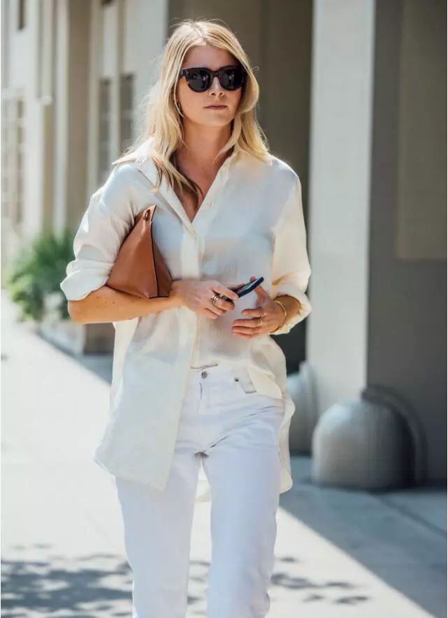 塞衣角最好看的方法,塞衣角塞法教程