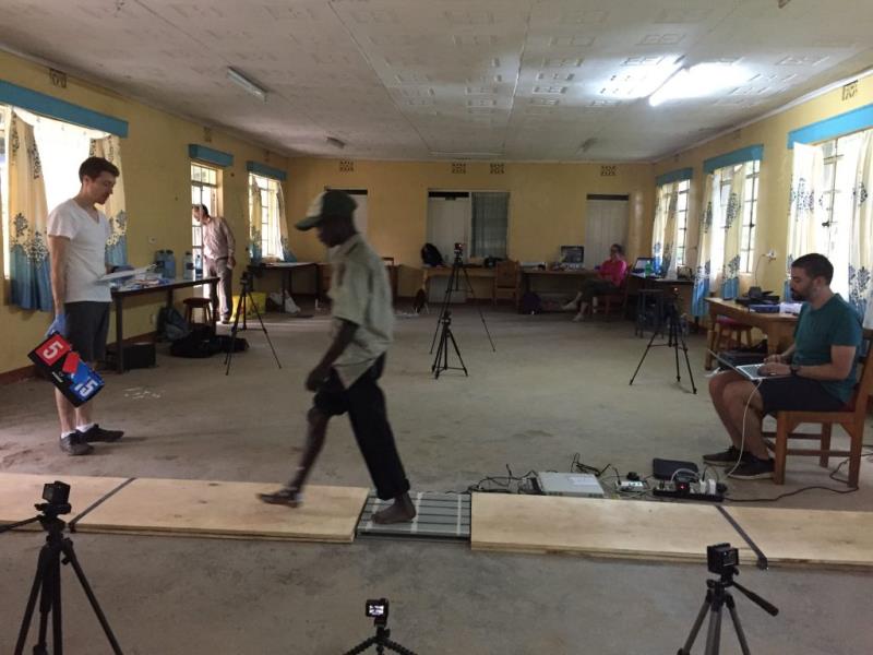 如何避免足底外侧老茧,脚上有老茧怎么样才能让脚好看