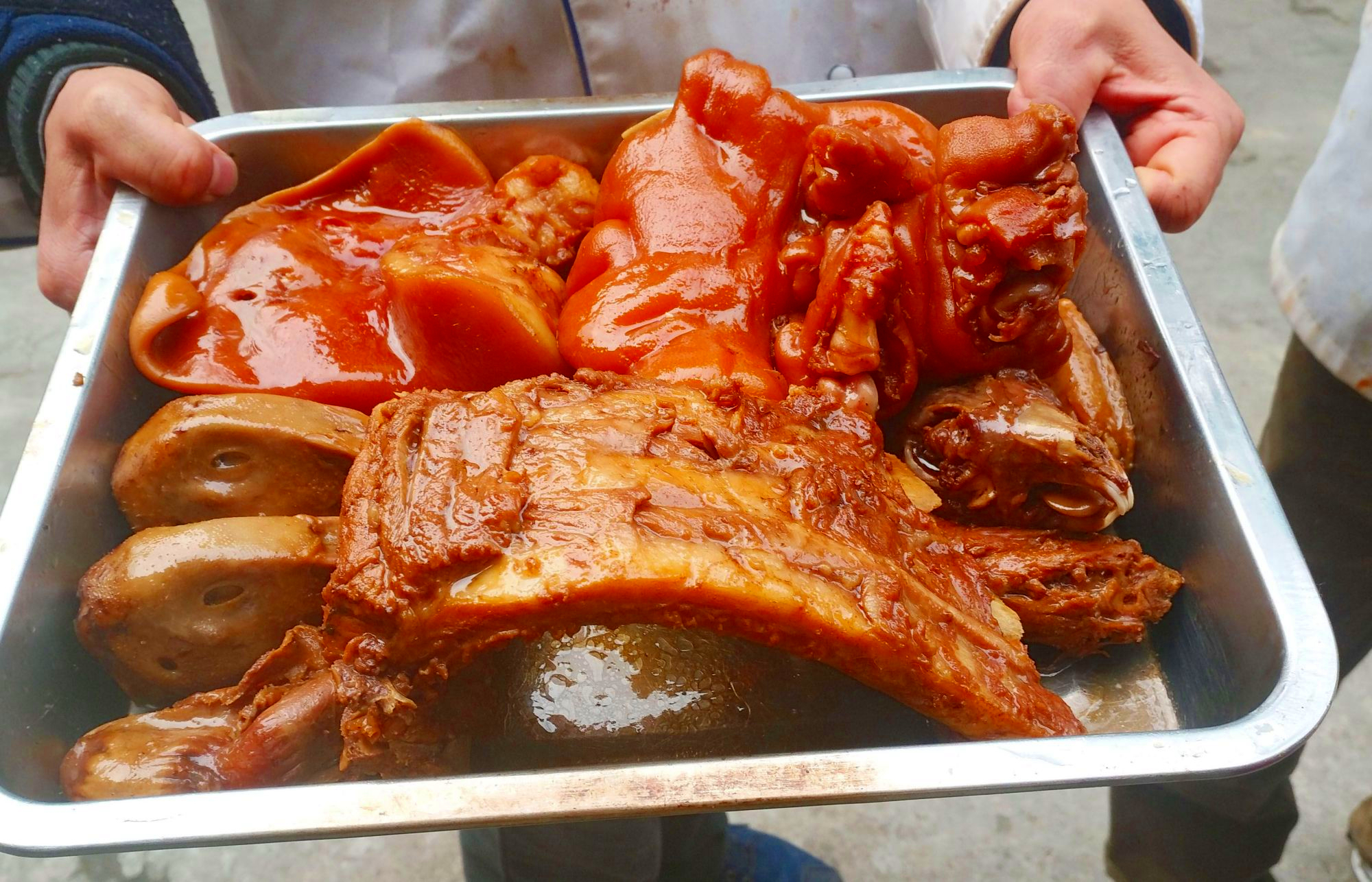 卤肉是开店好还是摆摊好,卤肉店新手忠告