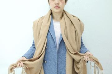 围巾怎么挑选适合自己的,买围巾又好看又简单
