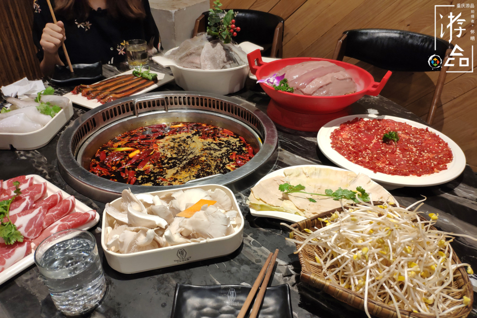 在重庆外地人该怎么出行,第一次去重庆吃火锅攻略