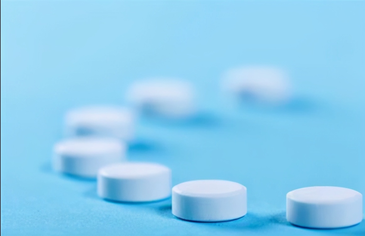 50多岁男性经常多梦失眠,60多岁男人晚上失眠是更年期吗