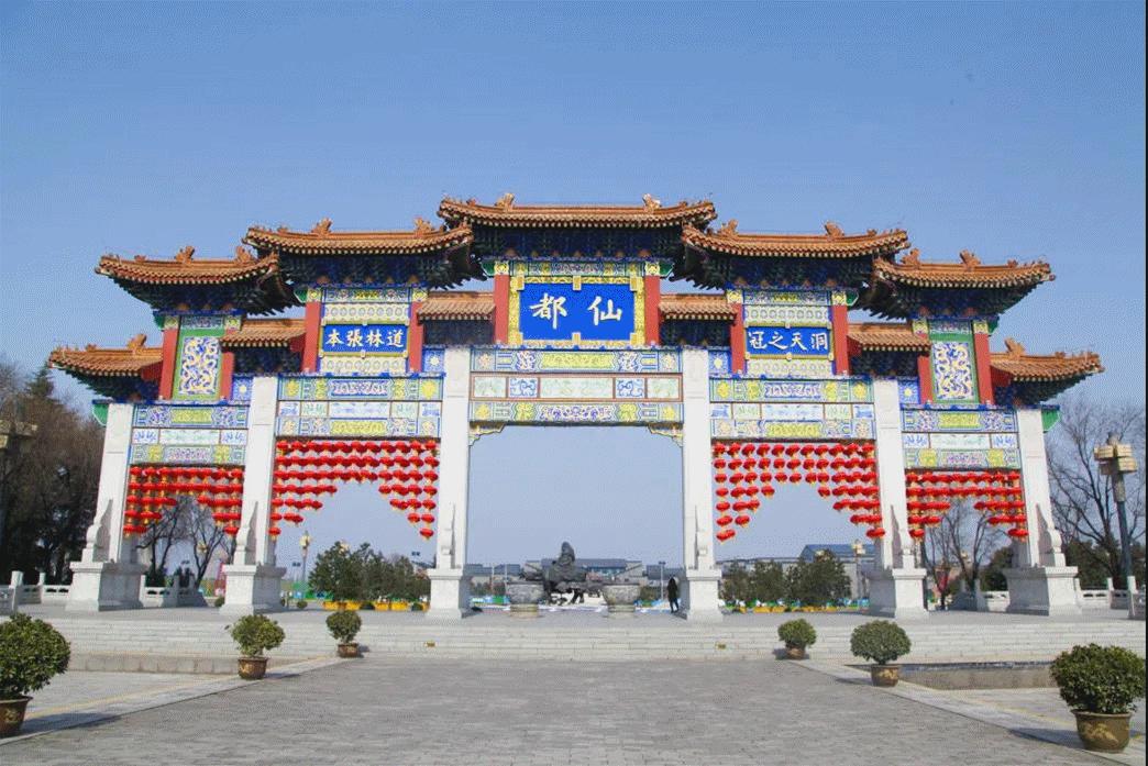 古城西安年味浓八方来客齐拜年,春节西安各景区年味十足