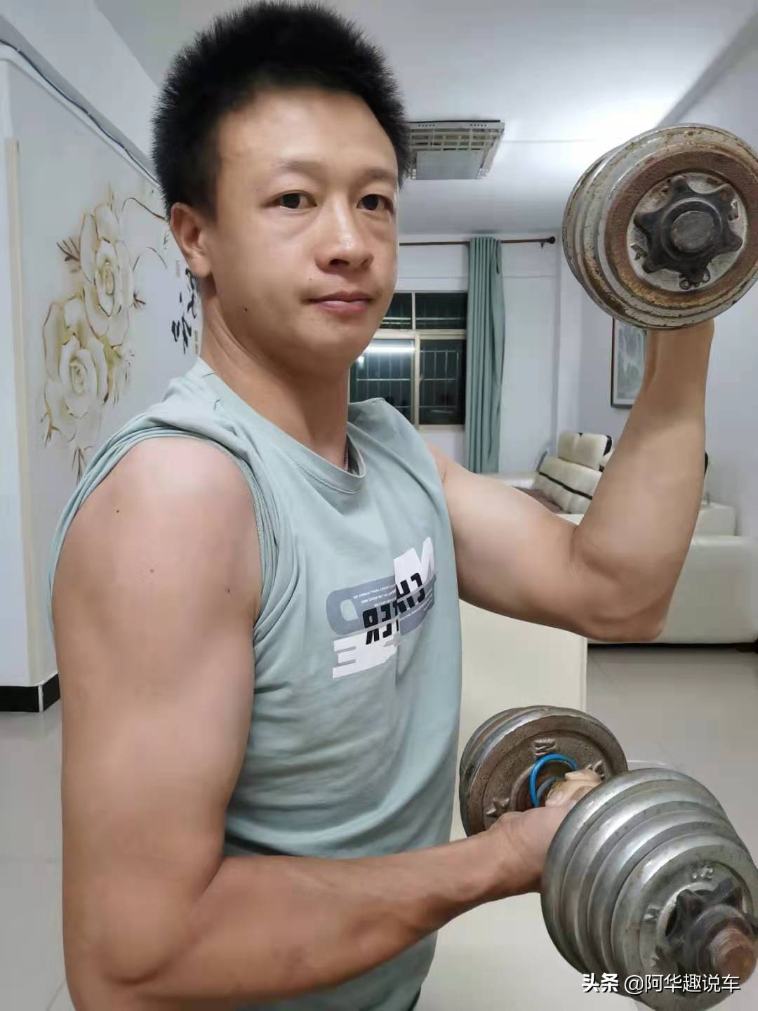 车的颜色哪个最安全,车的颜色哪一个比较保值