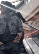 一开始我以为爱上了实力派,没想到他们还全是梗王