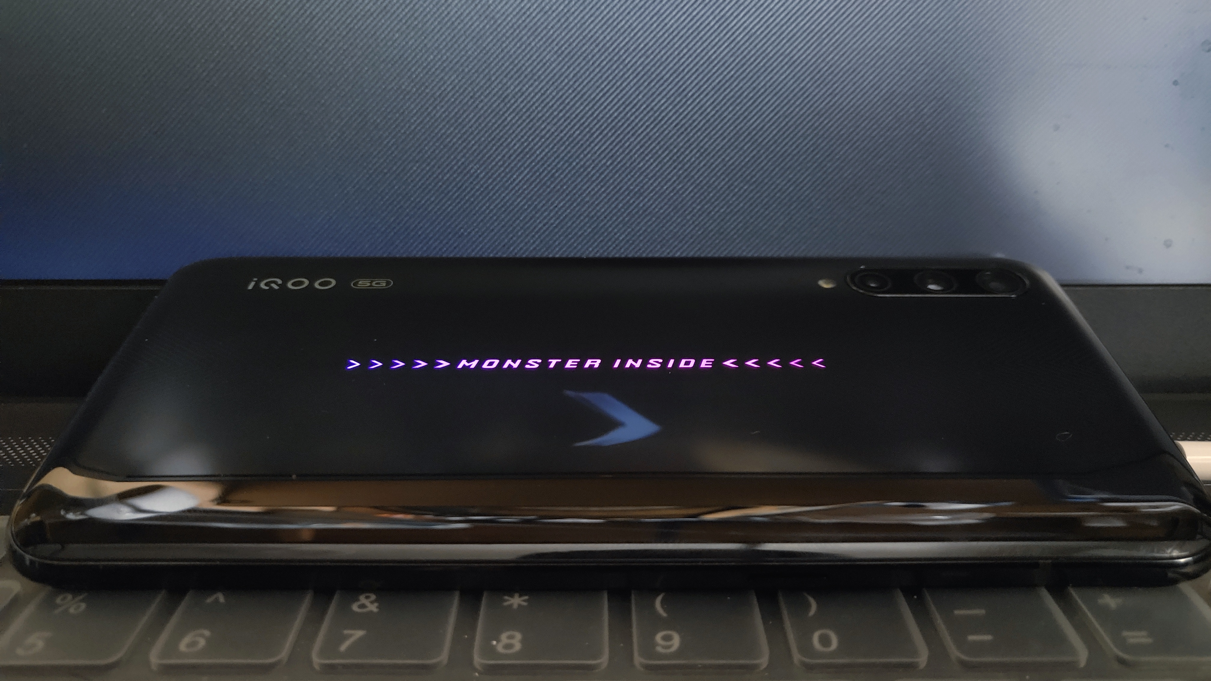 iqoo如何设置酷炫灯效,iqoo怎么调整炫酷灯效