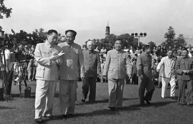 126张照片缅怀毛主席一生!