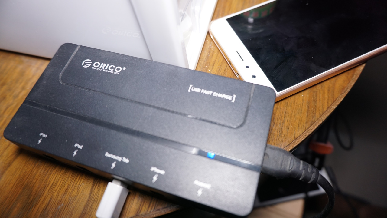 五年时间改造的5层电脑桌面,将空间利用到极致