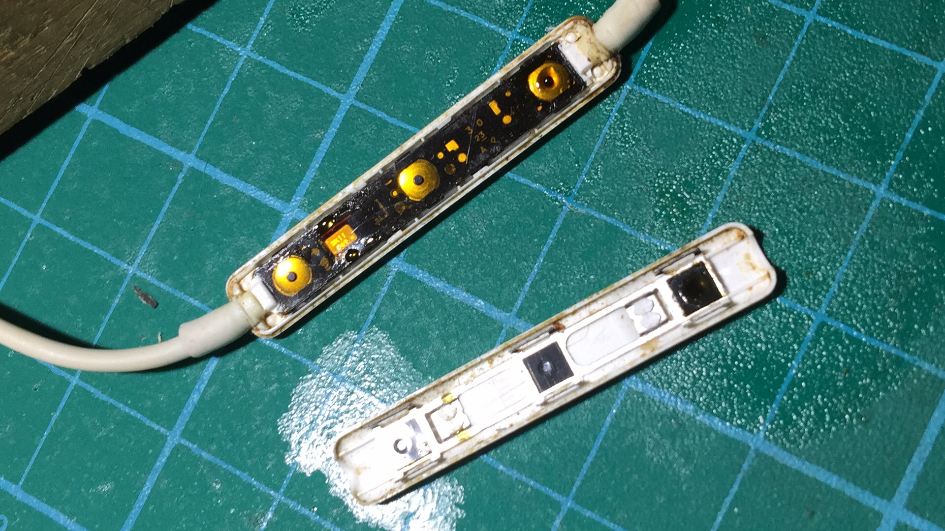 苹果耳机麦克风收音小怎么办,苹果耳机二代麦克风收音断断续续