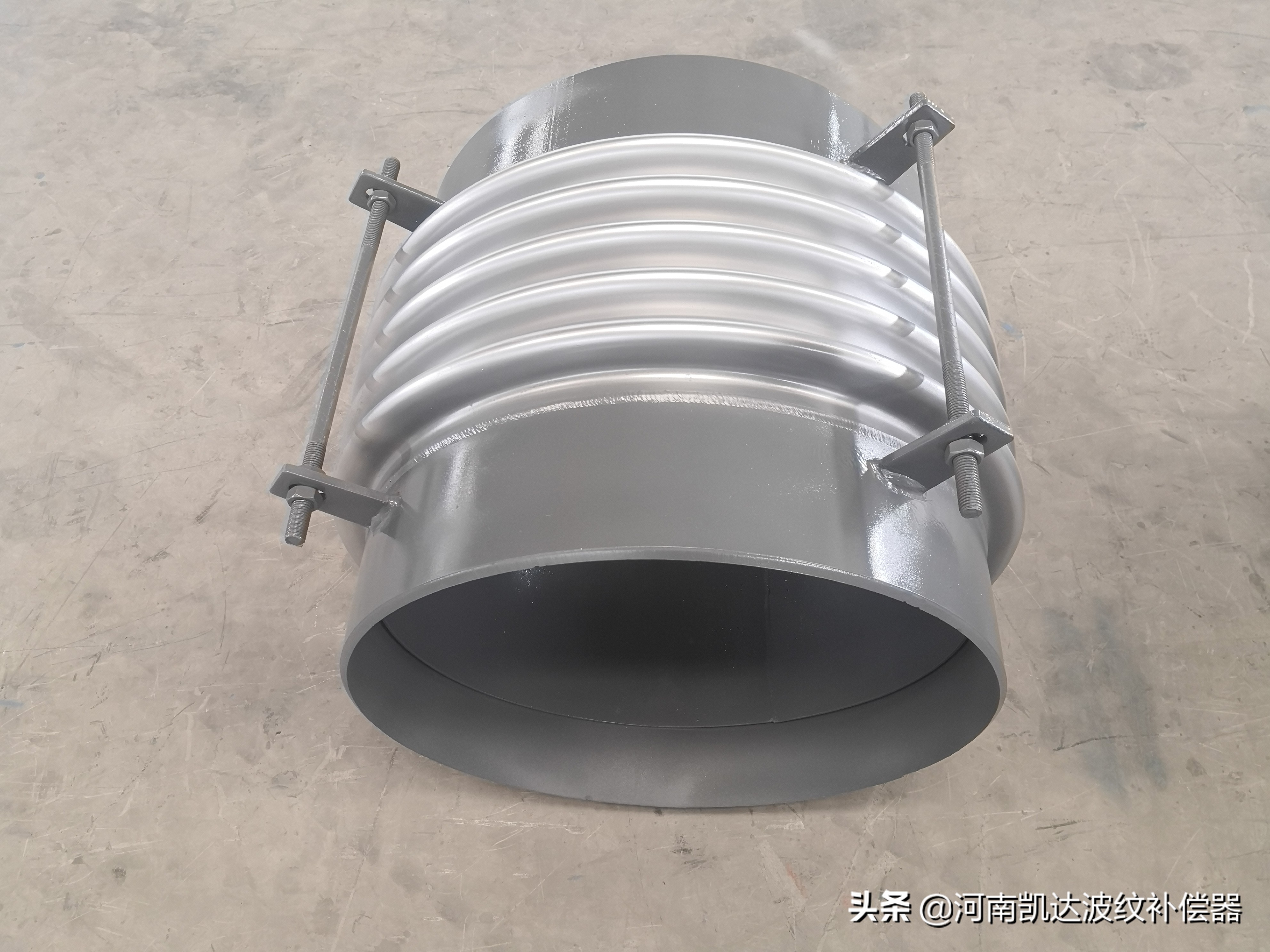 补偿器热力管道,热力管道的直埋补偿器