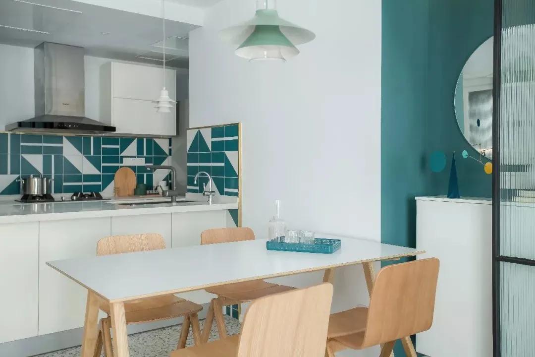 她家75㎡,果断舍弃一间卧室,装完后功能翻倍,颜值大大提升