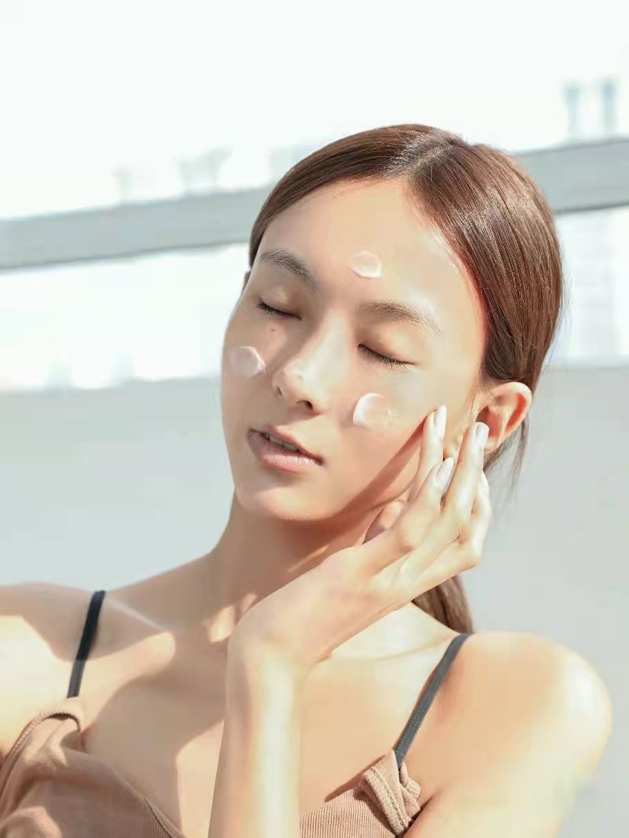 资生堂和雅诗兰黛抗老抗皱水乳,cpb水乳跟资生堂悦薇