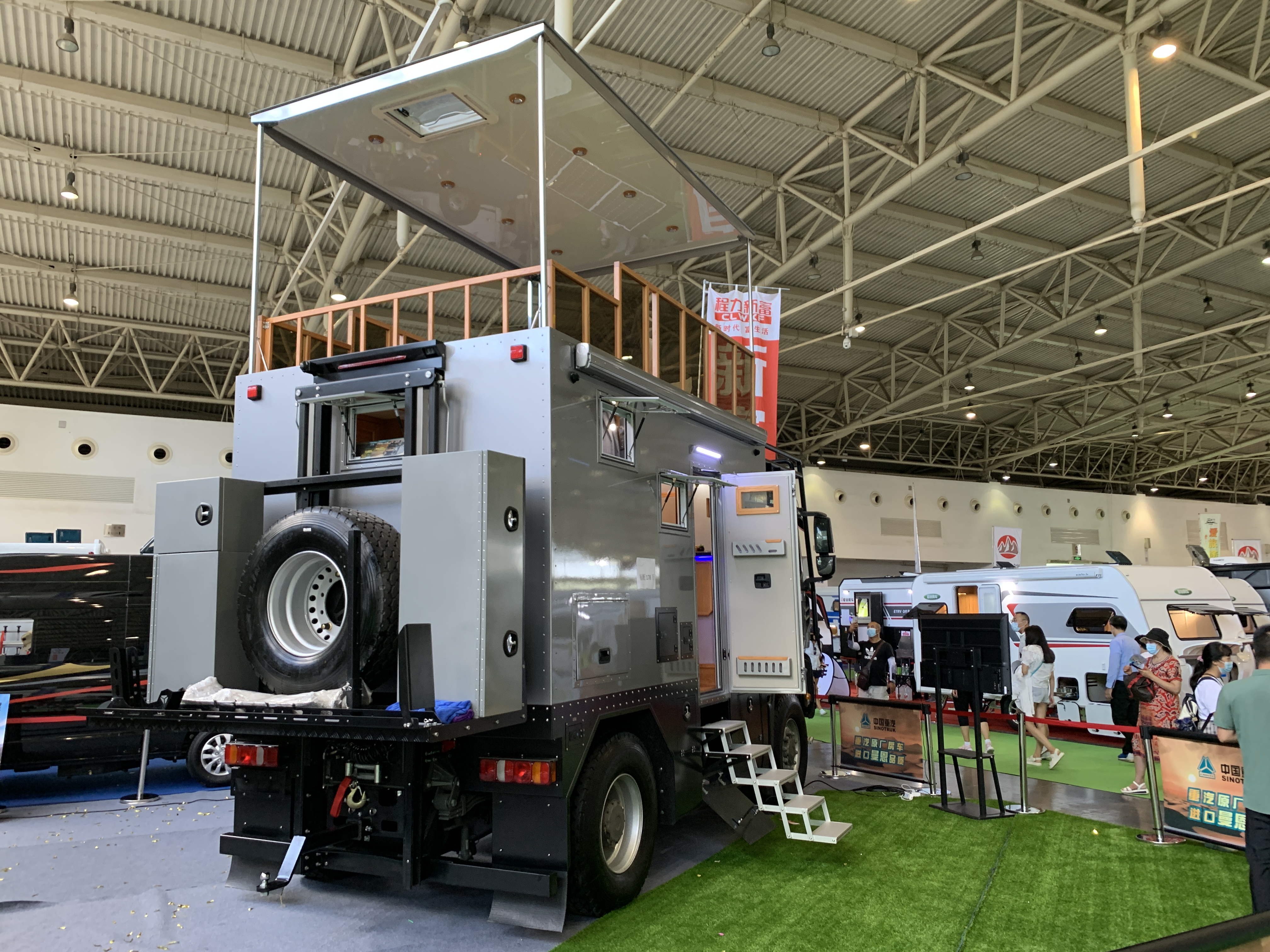 与动作导演赵汉唐达成合作看看新重汽曼恩无疆系列有哪些独特魅力