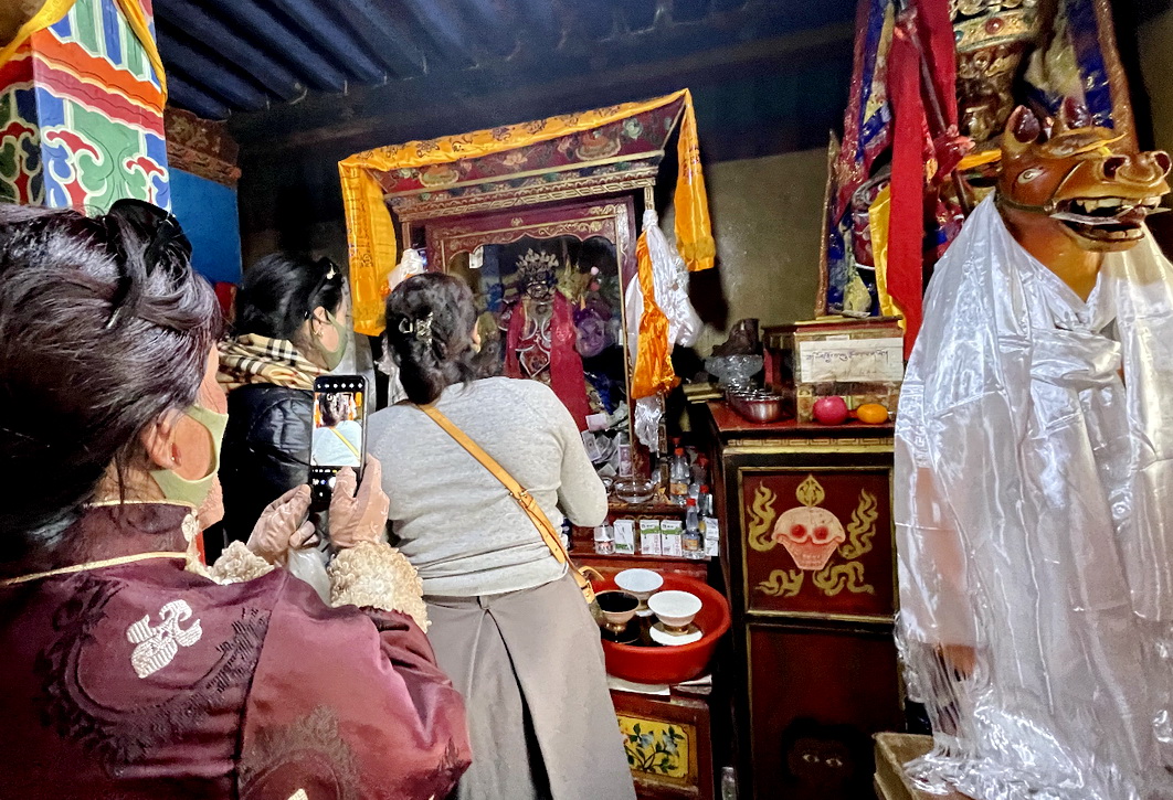 拉萨步行朝拜攻略详细,拉萨旅游必游寺院