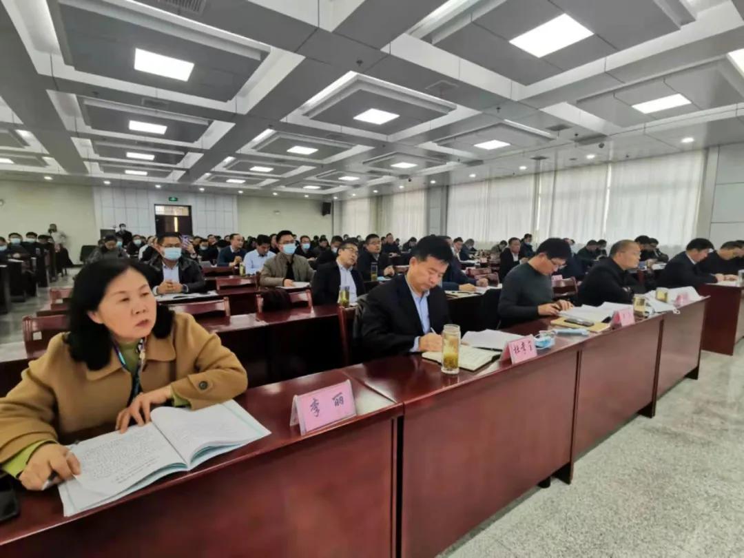 “赢在新课堂·走向卓越”初中校长论坛活动在滕州市至善学校举行