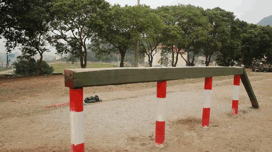 新兵老兵400米障碍,解放军400米障碍