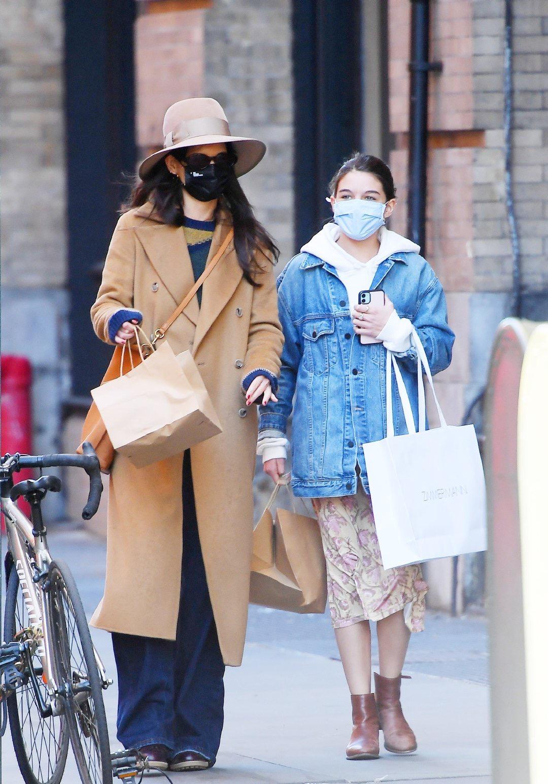 阿汤哥女儿着装,阿汤哥穿搭