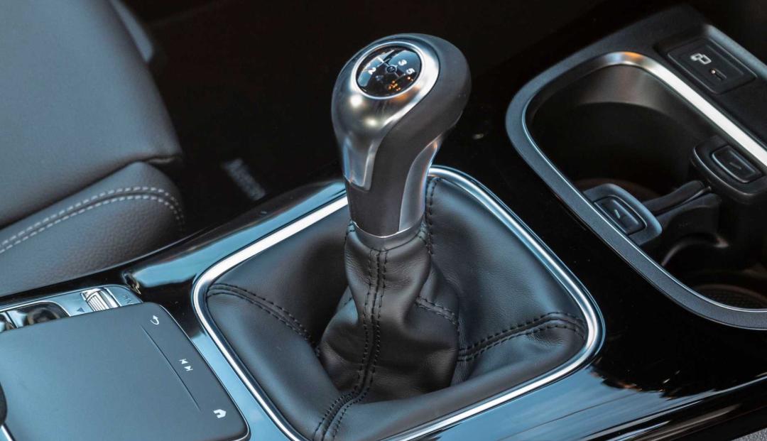 思域顶配有没有手动,思域还会保持高配手动挡吗