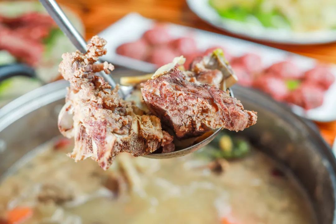 南海有间专注食驴肉的爆抵农庄，人均40元叹全驴宴