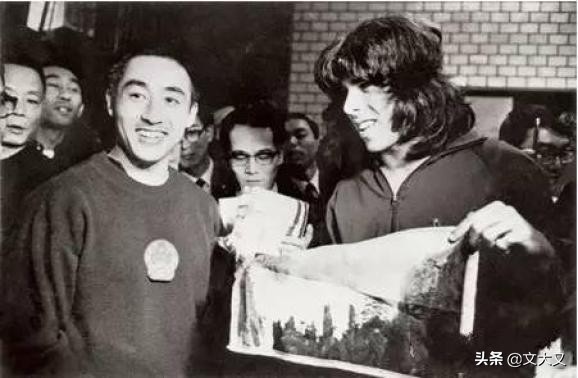 dhs绾㈠弻鍠滀箳涔撶悆,绾㈠弻鍠滀箳涔撶悆鍥涙槦60鍛ㄥ勾