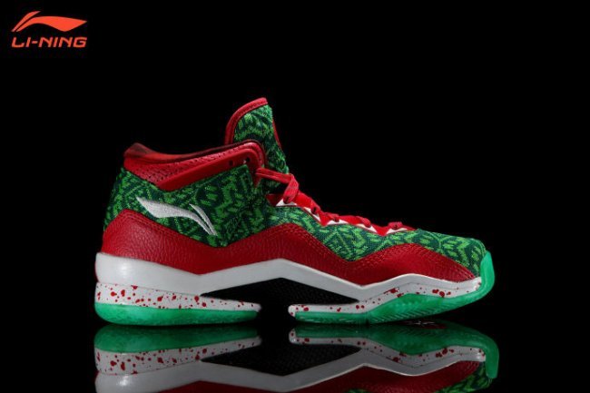 nba球员圣诞节穿什么鞋,nba球星平时穿什么鞋