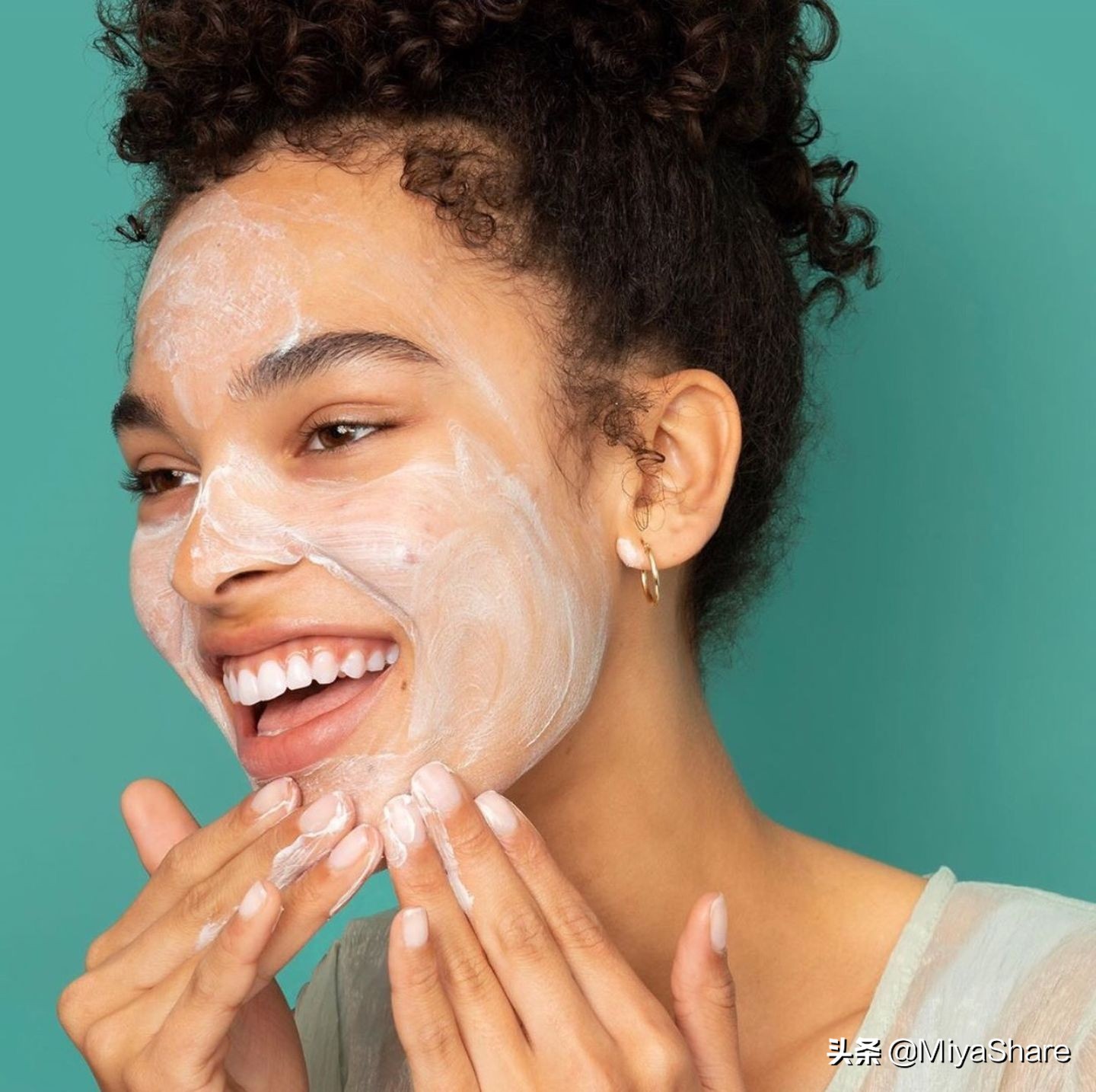 皮肤保湿水油平衡点,皮肤水油平衡的做法