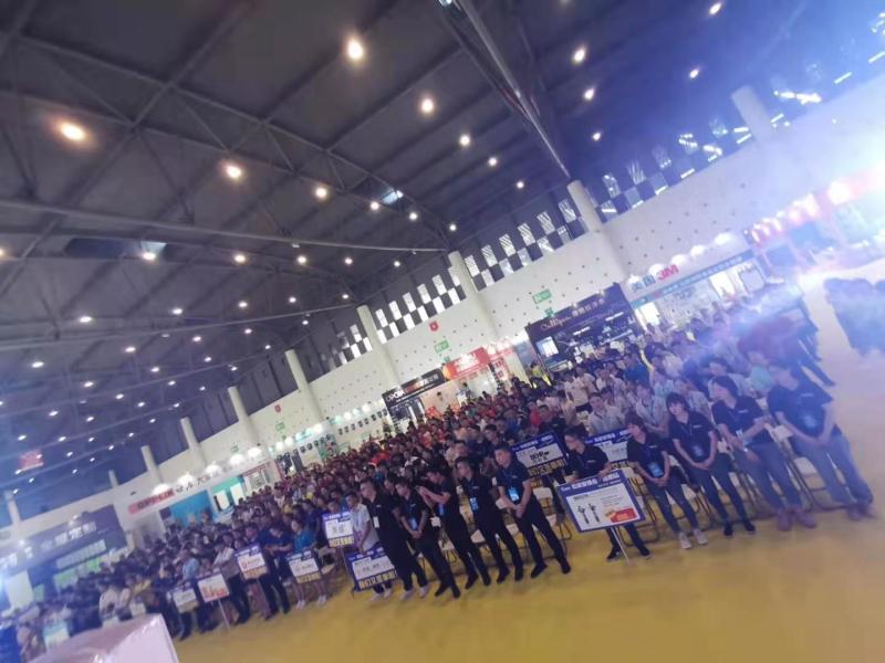 一线员工月入过万的秘诀,打工年入百万技巧是什么