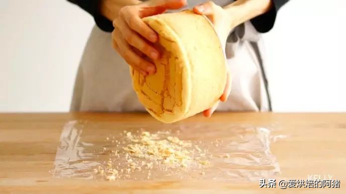 邱莹莹同款草莓奶油蛋糕，基础戚风胚，徒手脱模剖片及抹面挤花