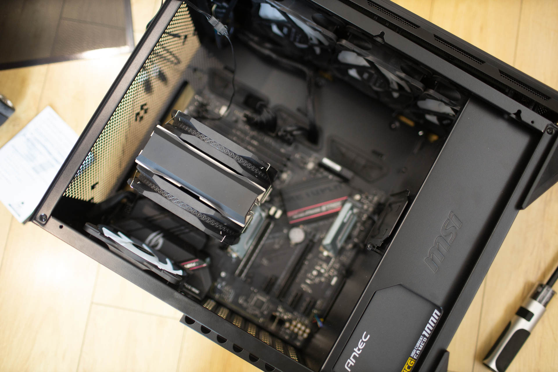 微星氪金枪二代可以装风冷吗,微星氪金枪机箱前面可以拆吗