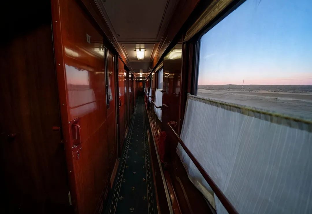 中华第一车:全程6天5夜,单程超6000元仍一票难求