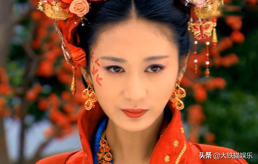 这4位女星太难了!被一位女配艳压不算啥,个个女配都吊打才尴尬