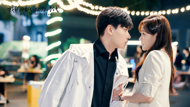 胡一天用奶茶吹泡泡,胡一天吹奶茶吹出泡泡