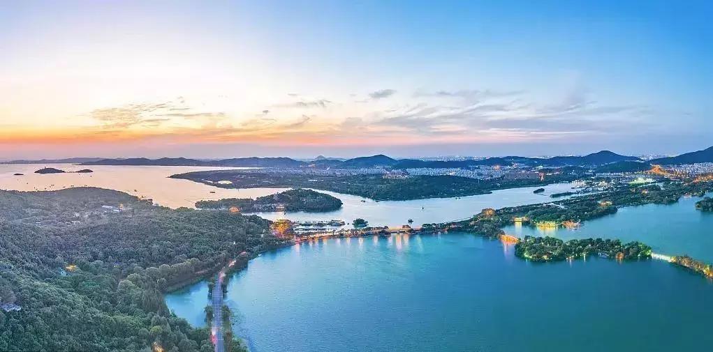 它，在“最无锡”的地方，造了一个梦