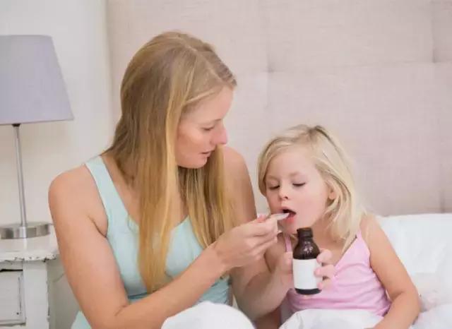 治咳嗽润肺止咳的民间偏方,推荐两款中医止咳食疗方