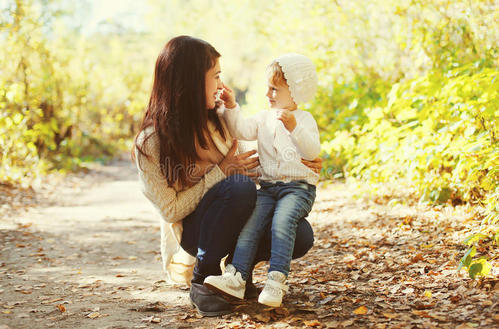 孩子每到秋天就皮肤干燥怎么办,秋季皮肤干燥起皮怎么补水最快