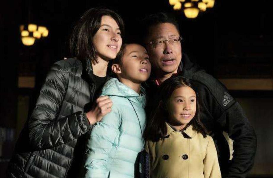 李阳疯狂现状,英语教父李阳