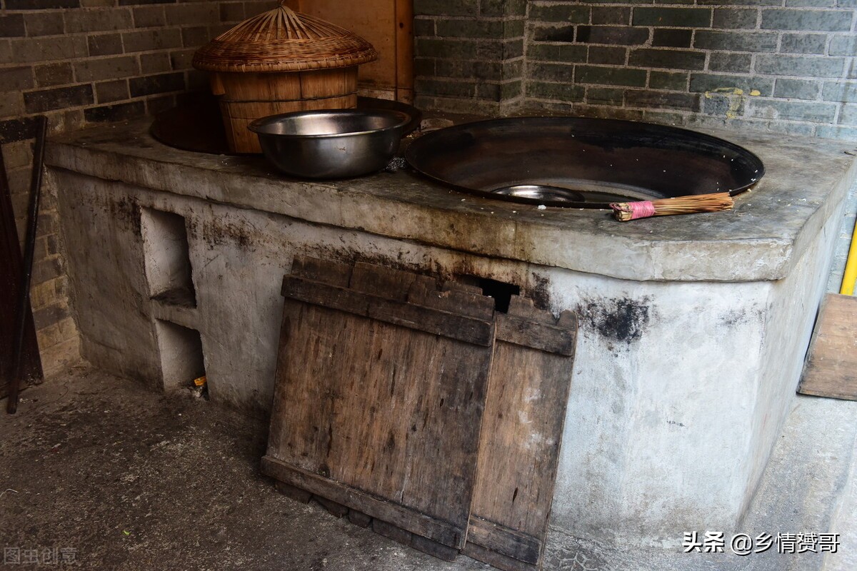 农村的柴火灶骗人吗,农村传承百年的柴灶被网友质疑