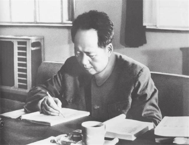 “医疗将军”傅连暲：没拿过枪的开国将领，是毛*东泽**信任的医生