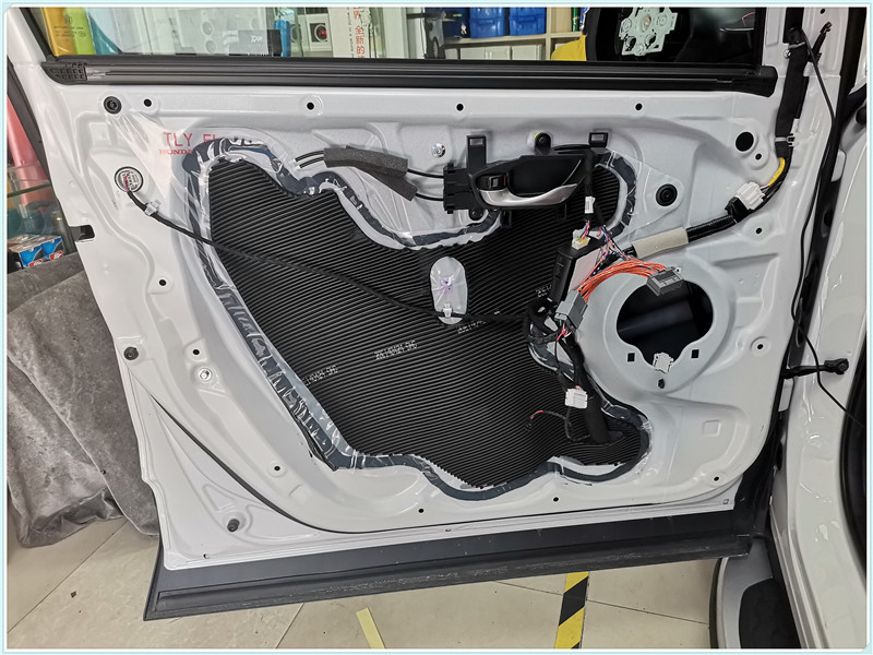 厦门本田crv音响改装推荐,深圳crv汽车音响升级改装