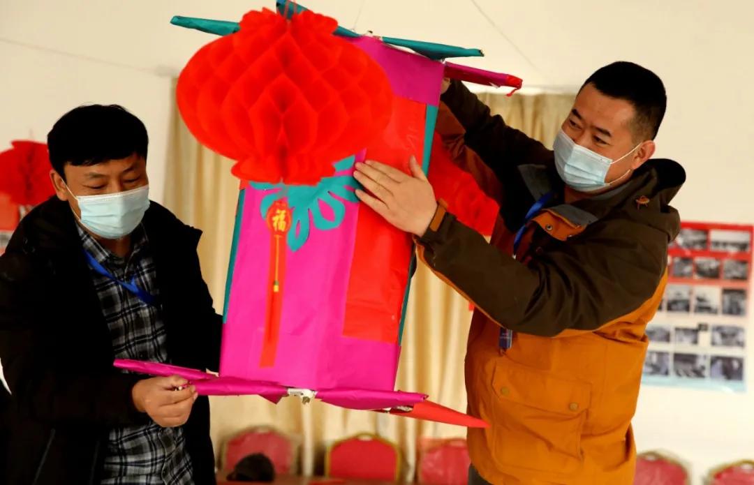 猜灯谜闹元宵弘扬民族文化,猜灯谜闹元宵组图