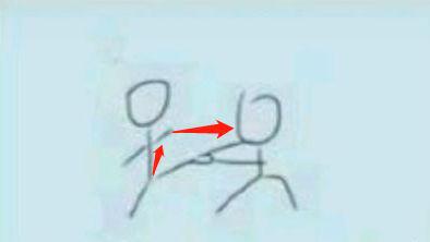 打架时被抱腿怎么办,打架被抱住腿怎么办