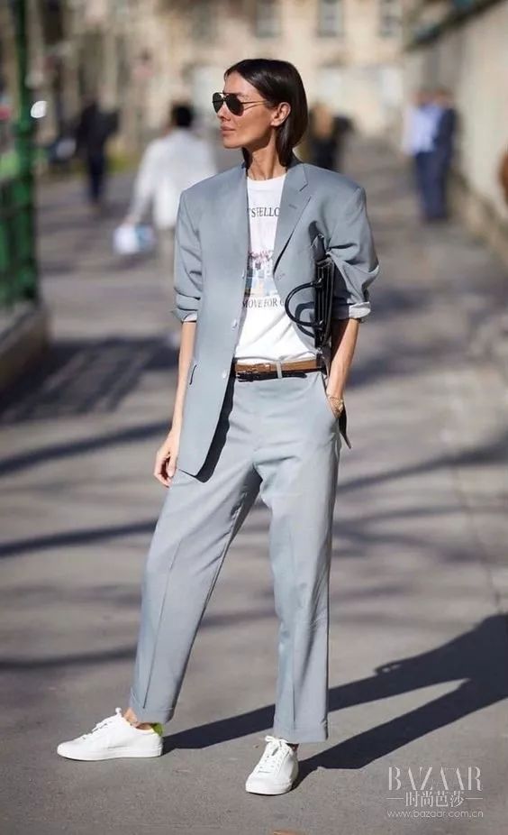 章子怡最惊艳的穿着,章子怡一个眼神霸气全开